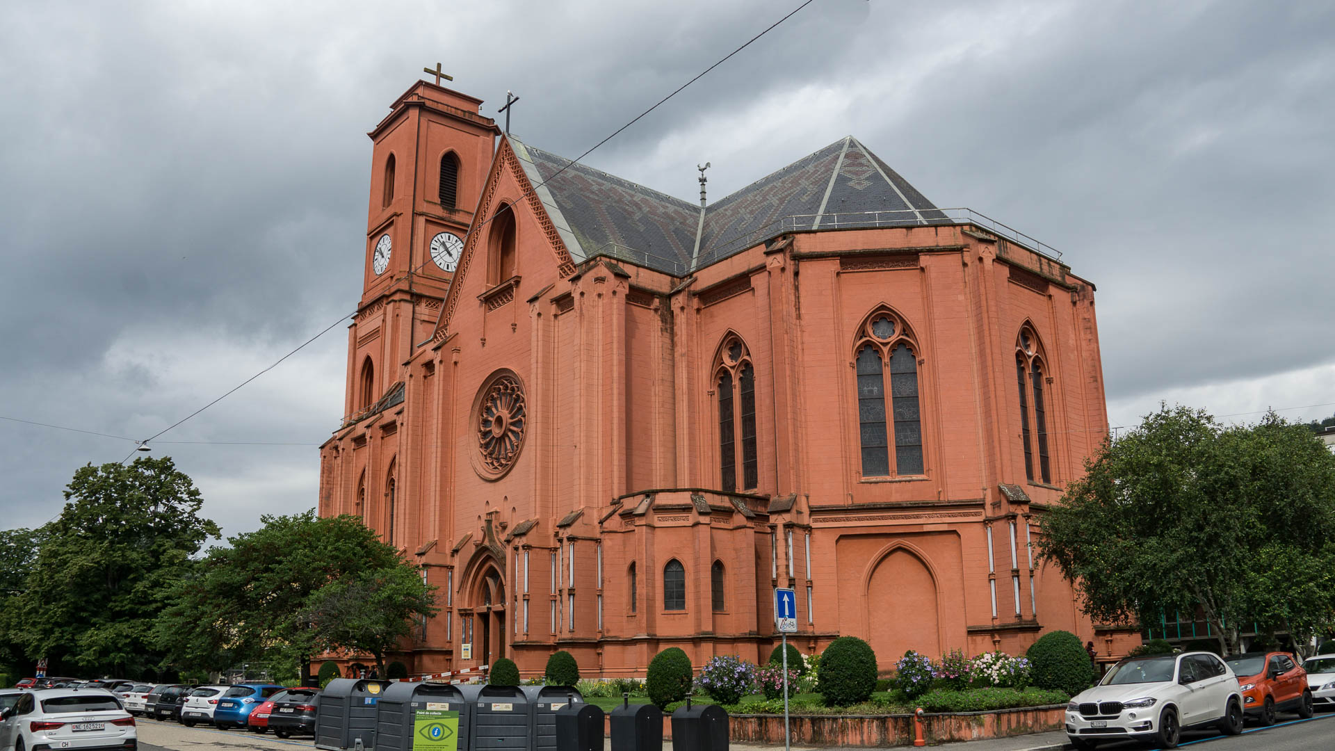 L'église rouge de Neuchâtel | © Maurice Page