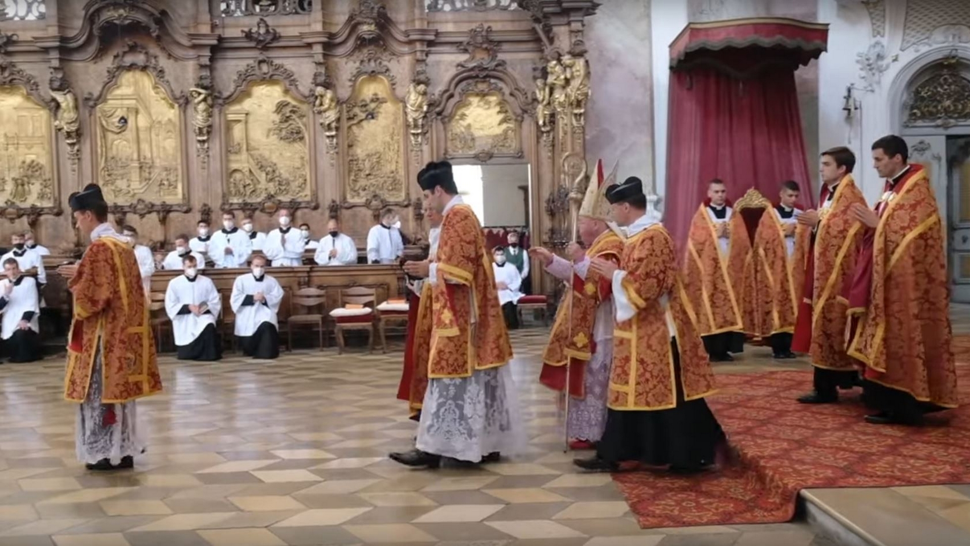 Messe d'ordination de la Fraternité Saint-Pierre à Wigratzbad | capture d'écran youtube