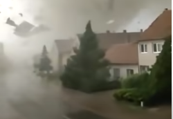 Des tornades ont frappé la Tchéquie fin juin 2021 | capture d'écran YouTube