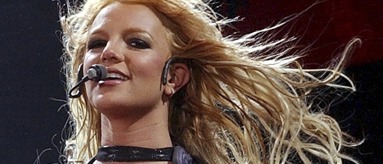 US singer Britney Spears performs in Zurich, Switzerland, Thursday, May 20, 2004, during her European "The Onyx Hotel Tour". (KEYSTONE/Dorothea Mueller) [CROPPED VERSION OF IMAGE ID 17946530] === ===