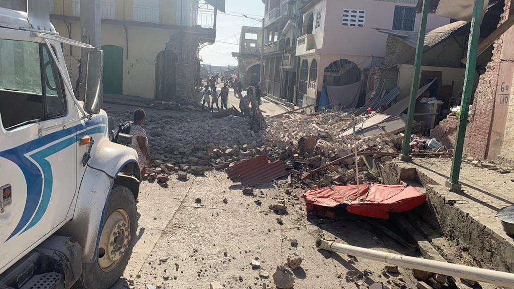 Nombreux bâtiments se sont effondrés sur l'île d'Haïti suite au séisme de magnitude 7,2  | © ACN