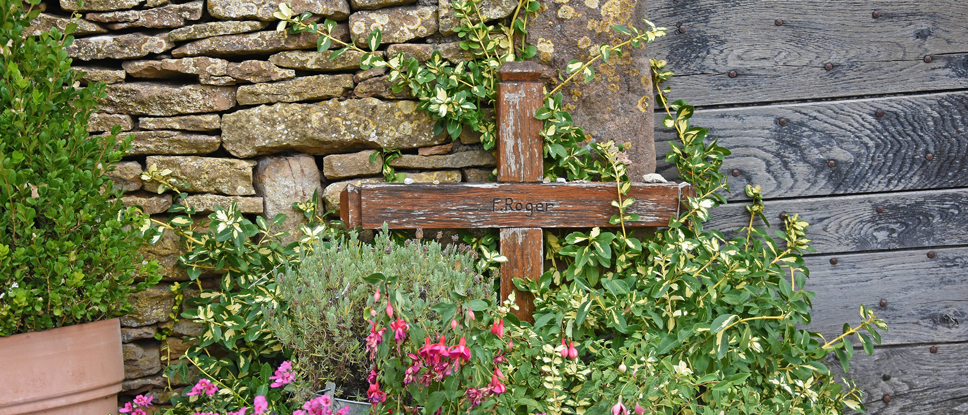 La tombe discrète de Frère Roger, à Taizé | © Grégory Roth