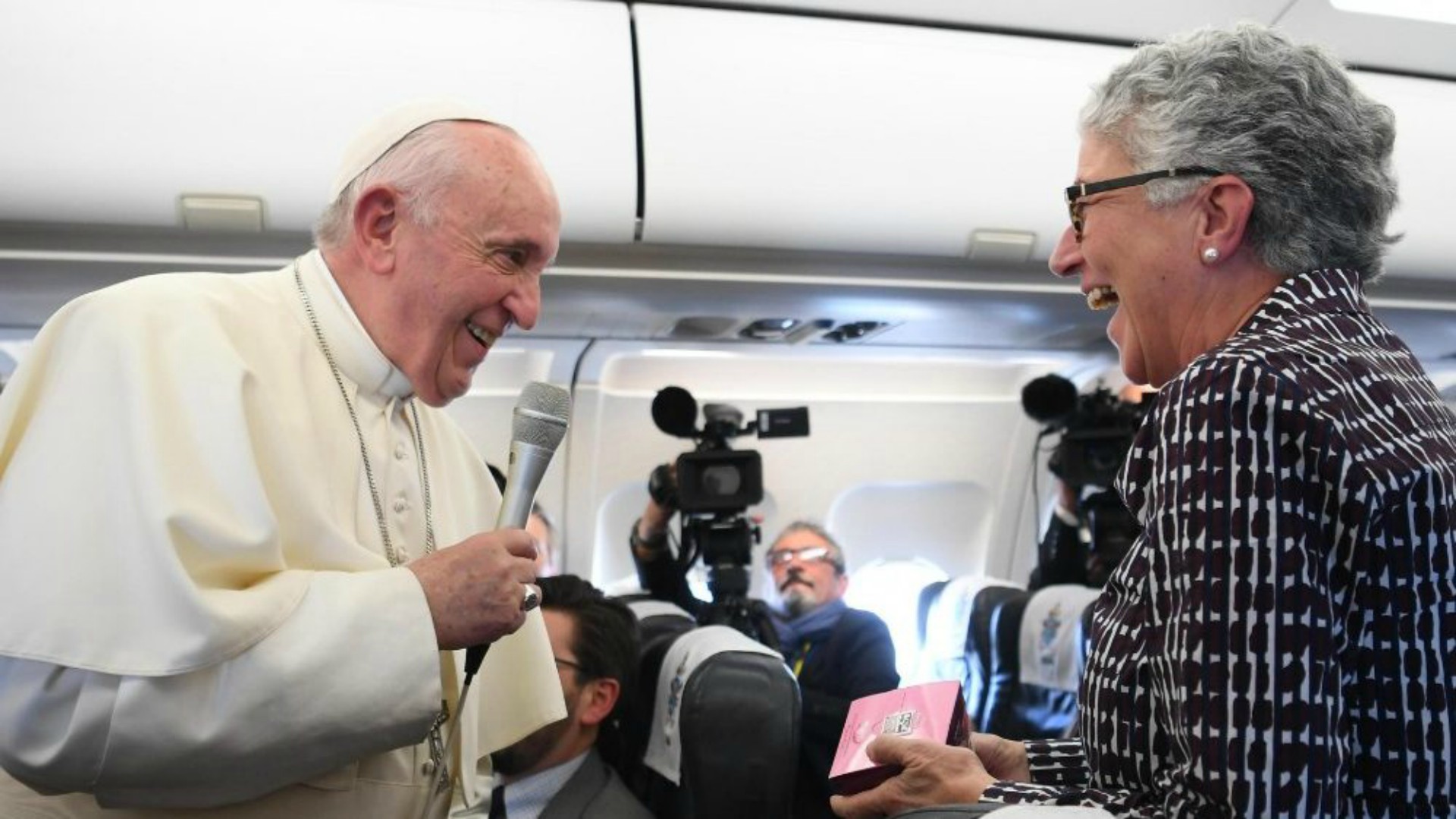 Conférence de presse du pape François dans l'avion qui le ramenait de Macédoine du Nord le 7 mai 2019 | © Vatican Media