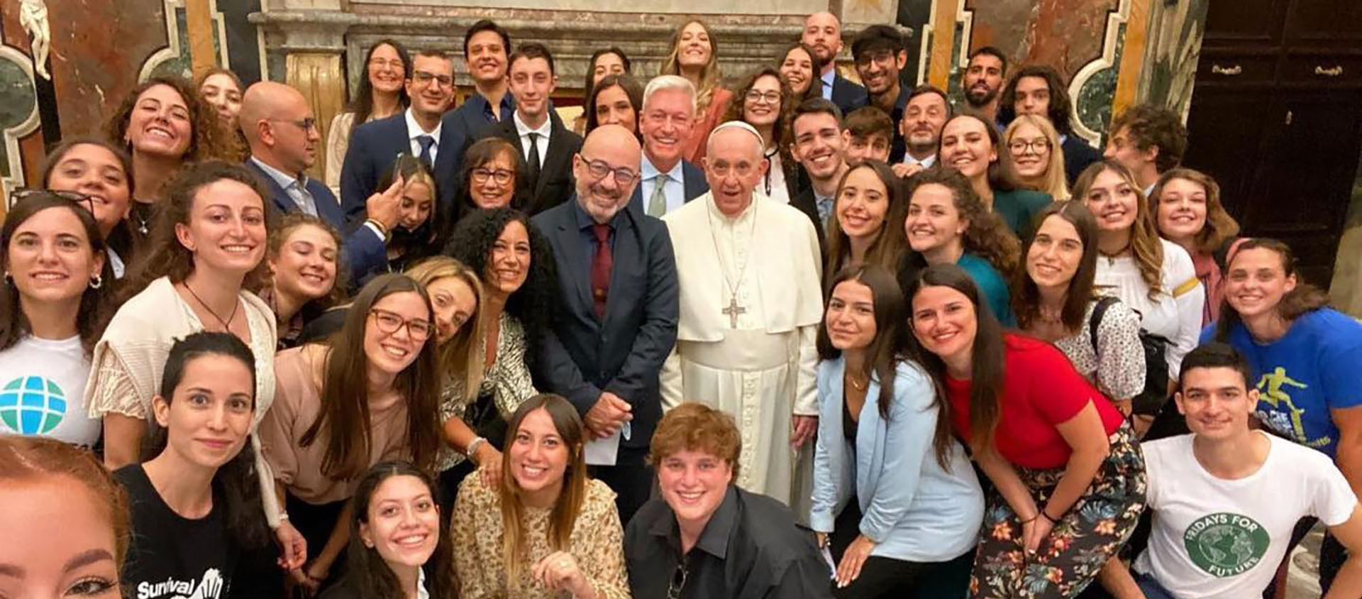 «Vous n’êtes pas l’avenir, vous êtes le présent», a ainsi lancé le pape à des jeunes, membres du collectif Youth4Climate | © EarthDay