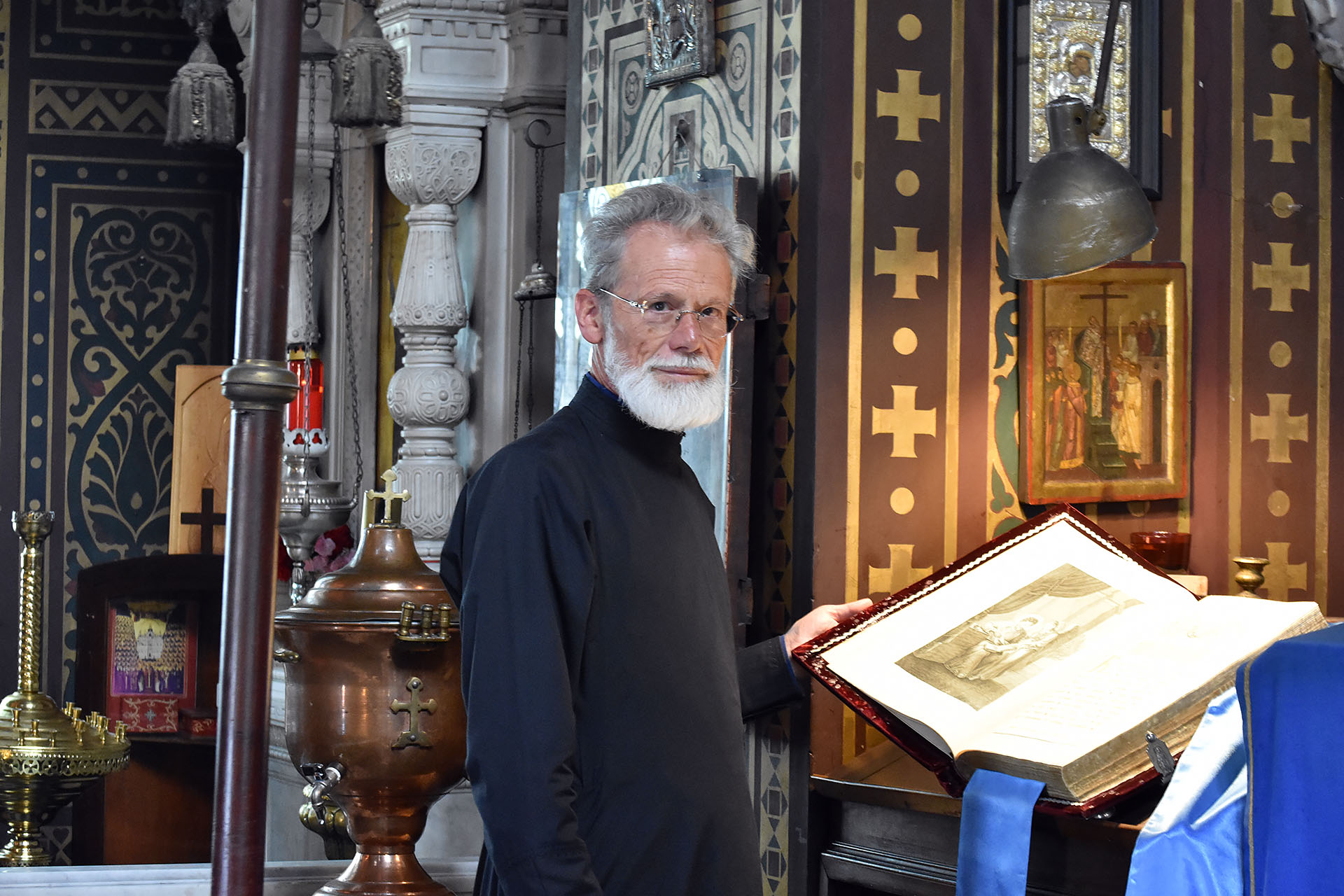 Le protodiacre Michel Vernaz annonce le lancement de la  Fondation pour la restauration de l’église orthodoxe Sainte-Barbara de Vevey | © Grégory Roth