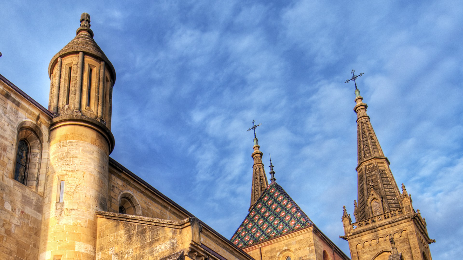 Les Neuchâtelois s'exprimeront sur la reconnaissance des communautés religieuses | © Collégiale de Neuchâtel: Tambako The Jaguar/Flickr/CC BY-ND 2.0