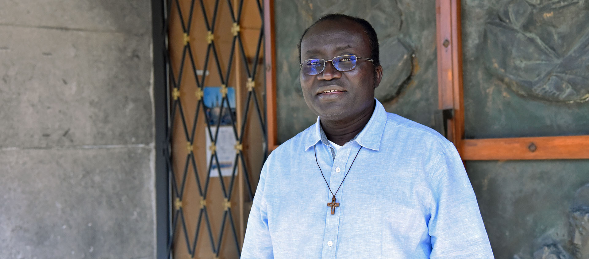 L'abbé Godfroy Kouégan est l'aîné au sein de la Fraternité sacerdotale togolaise | © Raphaël Zbinden
