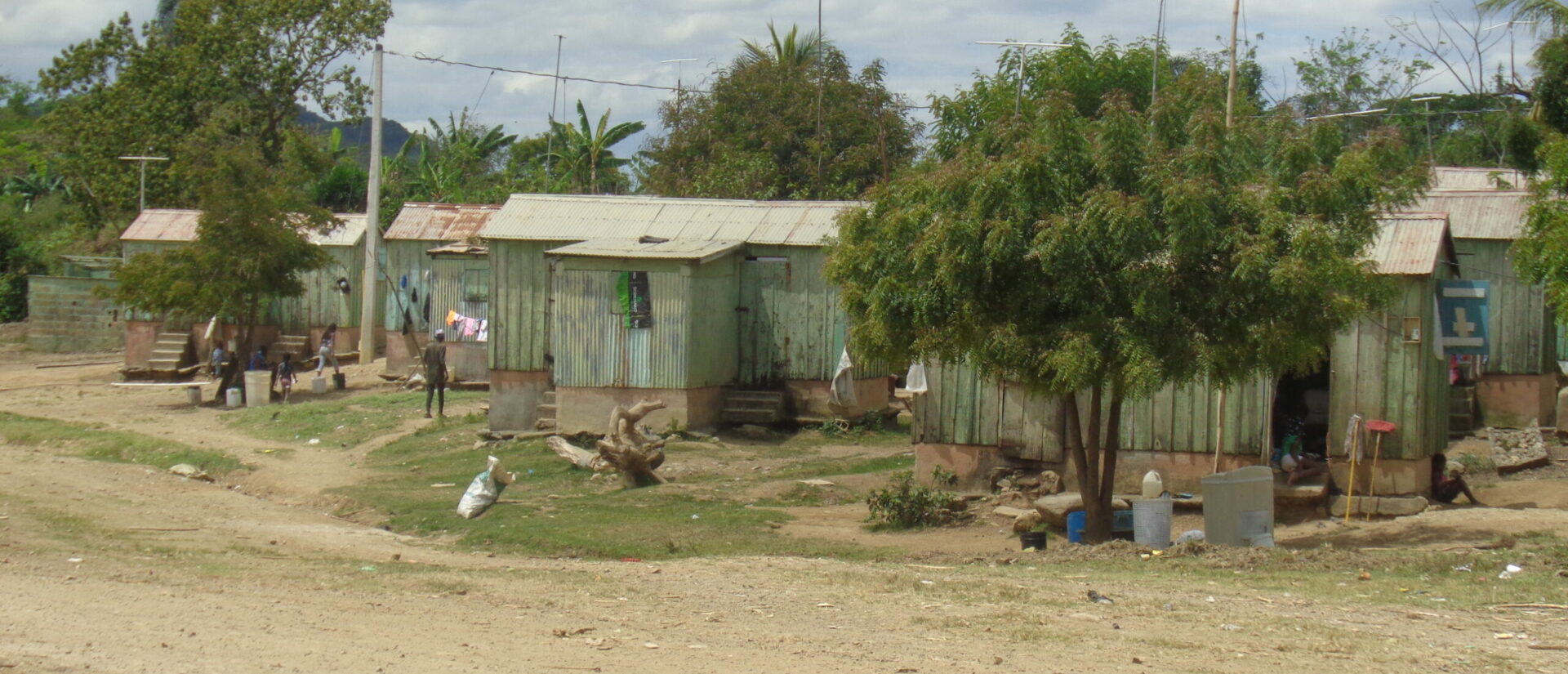 Les habitations mises à disposition par la compagnie sucrière Central Romana pour les travailleurs sont extrêmement précaires | © Dominicans for Justice and Peace