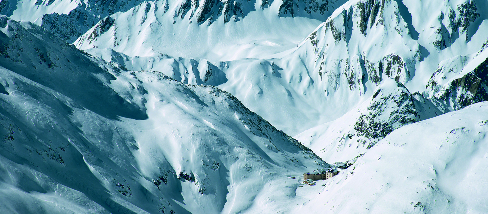 Le Grand-Saint-Bernard dans les Alpes valaisannes | © François Perraudin/Éditions Agora