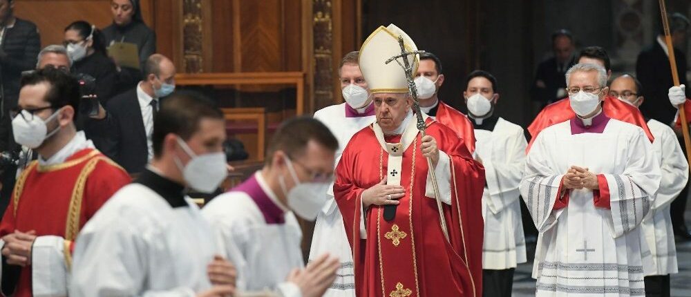 Le pape a célébré la messe pour les évêques et cardinaux défunts dans la basilique St-Pierre | © Vatican Media