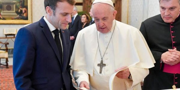 Le président français Emmanuel Macron a rencontré le pape François | Vatican Media