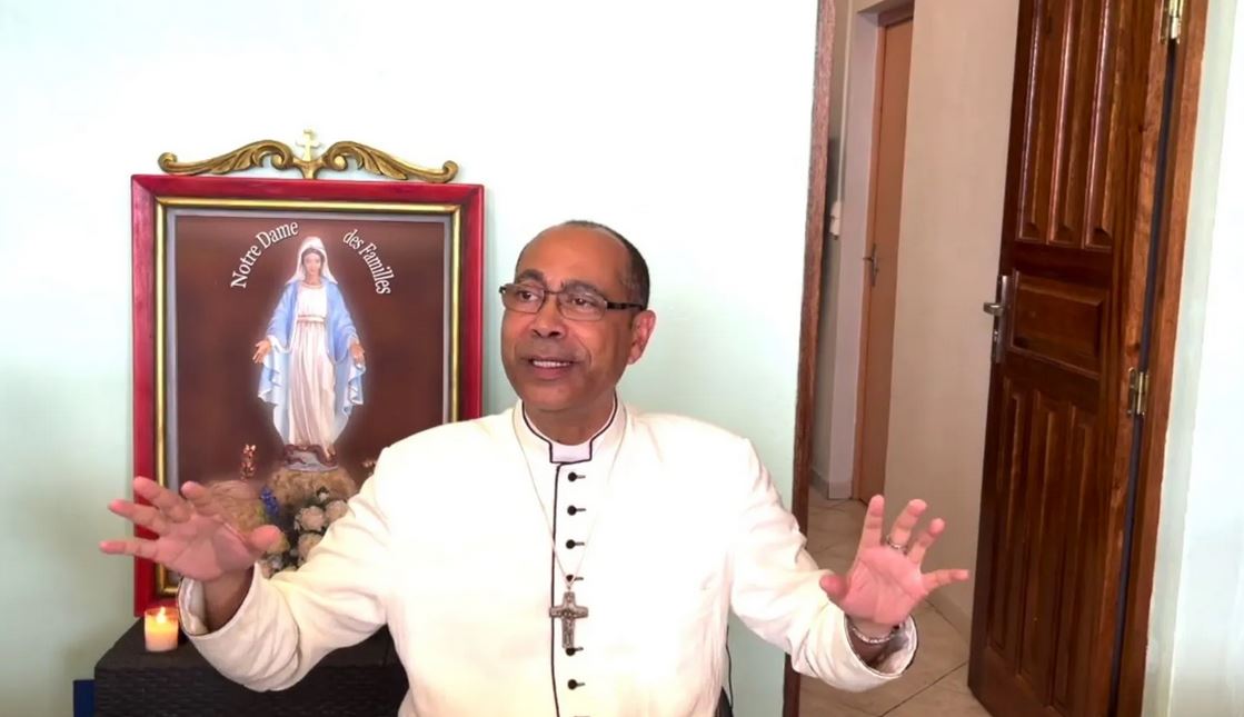 Mgr Alain Ransay est le nouvel évêque de Cayenne en Guyane | capture d'écran youtube
