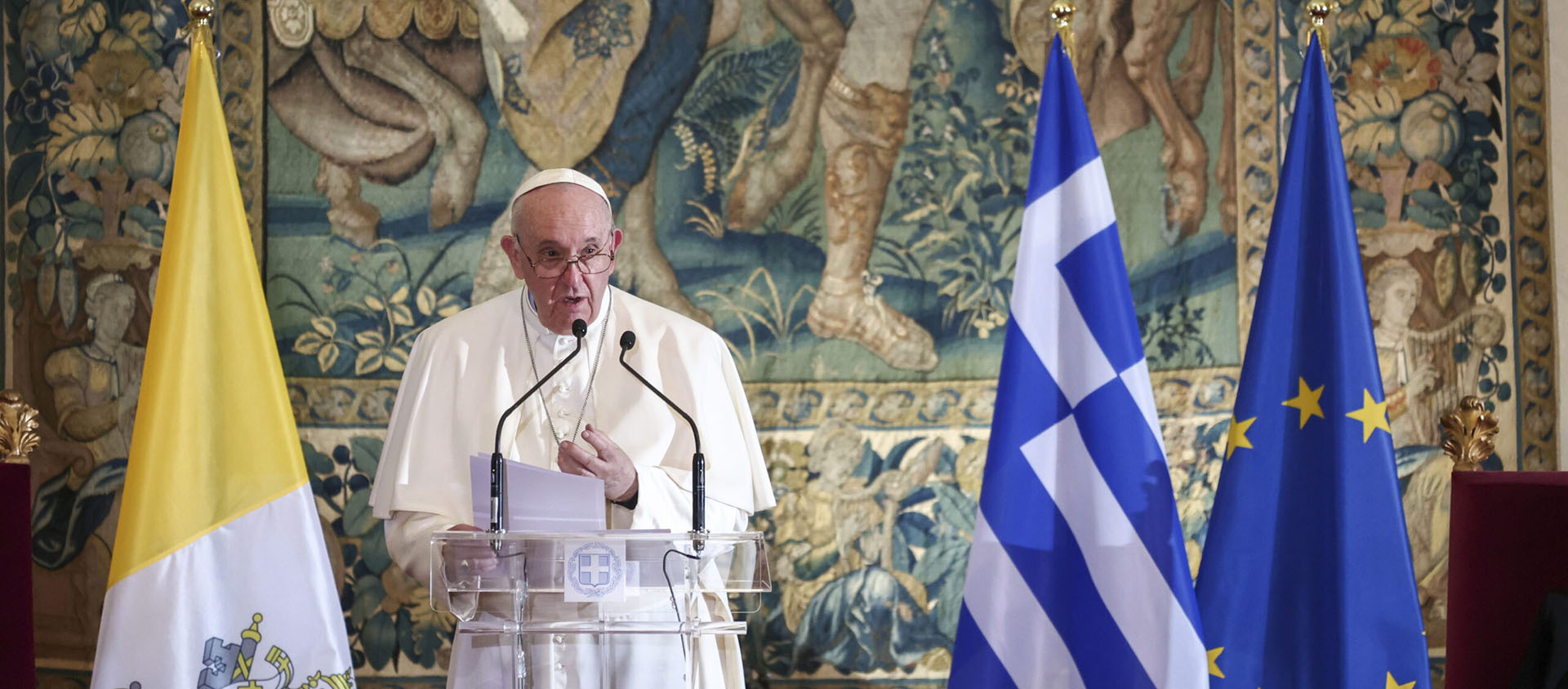 Le pape François donne un discours aux autorités à Athènes, le 4 décembre 2021 | © Keystone/EPA/Y. KARAHALIS / POOL