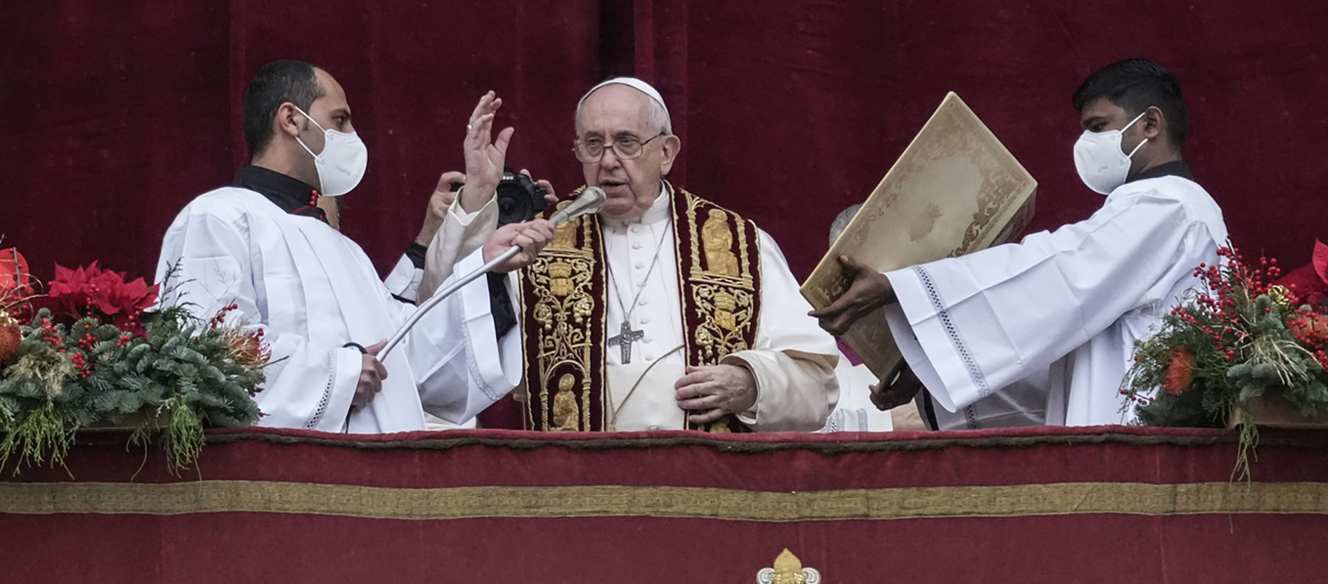 Le pape a notamment plaidé pour l'écoute et le dialogue avant de donner sa bénédiction 'à la Ville et au Monde' | © Keystone/AP Photo/Gregorio Borgia