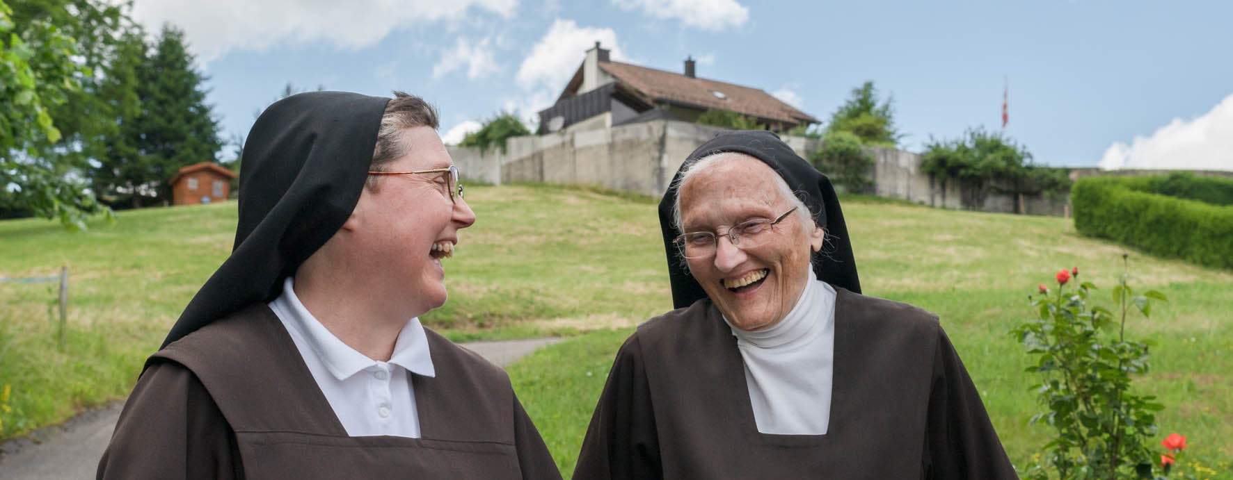 La joie des carmélites du Pâquier (une photo du livre "Dès le matin au Carmel", de Mélanie Rouiller et Jean-Dominique Humbert) | © Mélanie Rouiller