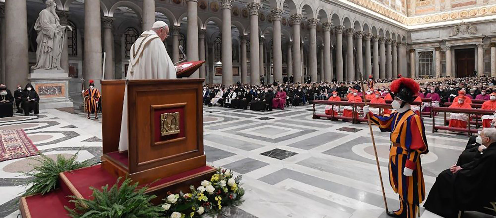 Lors des vêpres œcuméniques à Saint-Paul-Hors-les-Murs, en conclusion de la Semaine de l'unité des chrétiens, le pape a invité "à se faire confiance les uns les autres" | © Vatican news