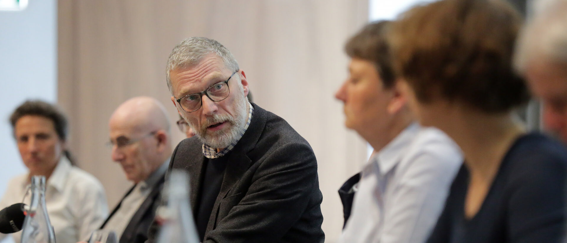 Peter Von Sury, président du KOVOS, a insisté, lors de la conférence de presse du 4 avril à Lausanne, sur la nécessité pour l'Eglise d'apprendre de ses erreurs | © Bernard Hallet