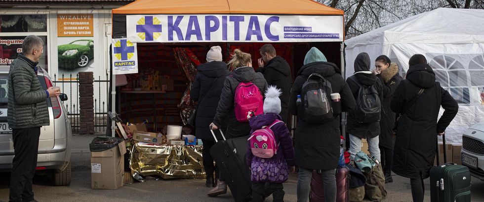 Caritas en Ukraine vient en aide aux réfugiés au passage de la frontière avec la Pologne à Shehyni | © Philipp Spalek/Caritas Allemagne 