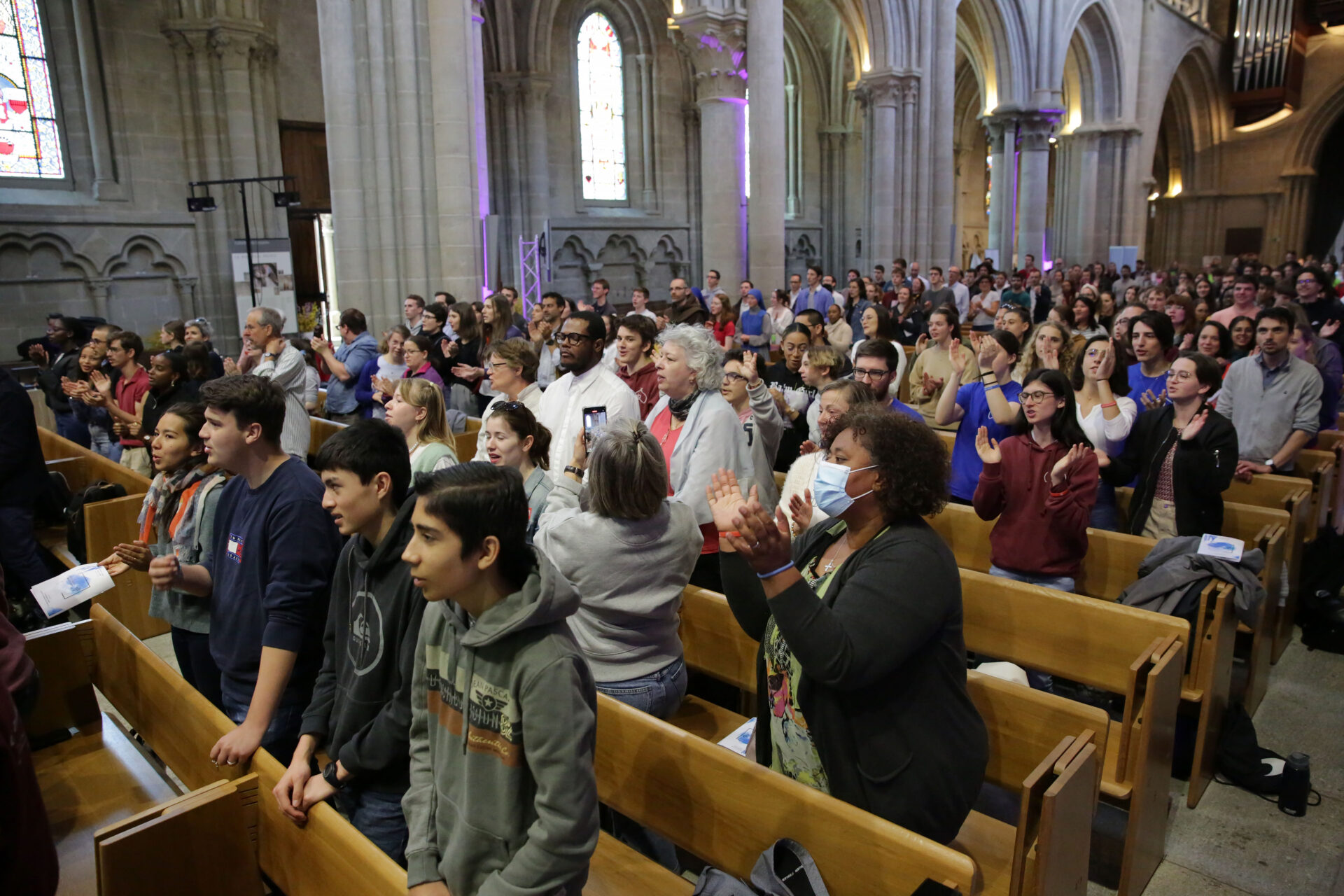 Lausanne le 7 mai 2022. Messe d'ouverture des JMJ de Lausanne à la cathédrale. 300  jeunes étaient présents | © Bernard Hallet