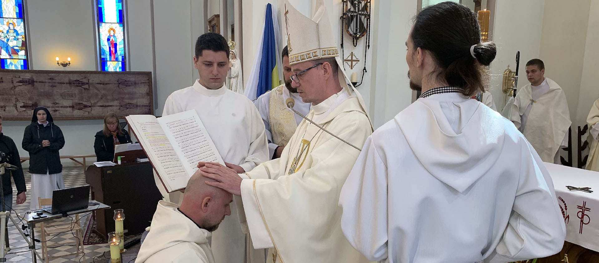 Le Père Igor a été ordonné par l'évêque Nicholas Luczok, l'administrateur apostolique du diocèse de Mukachevo | © Jaroslav Krawiec