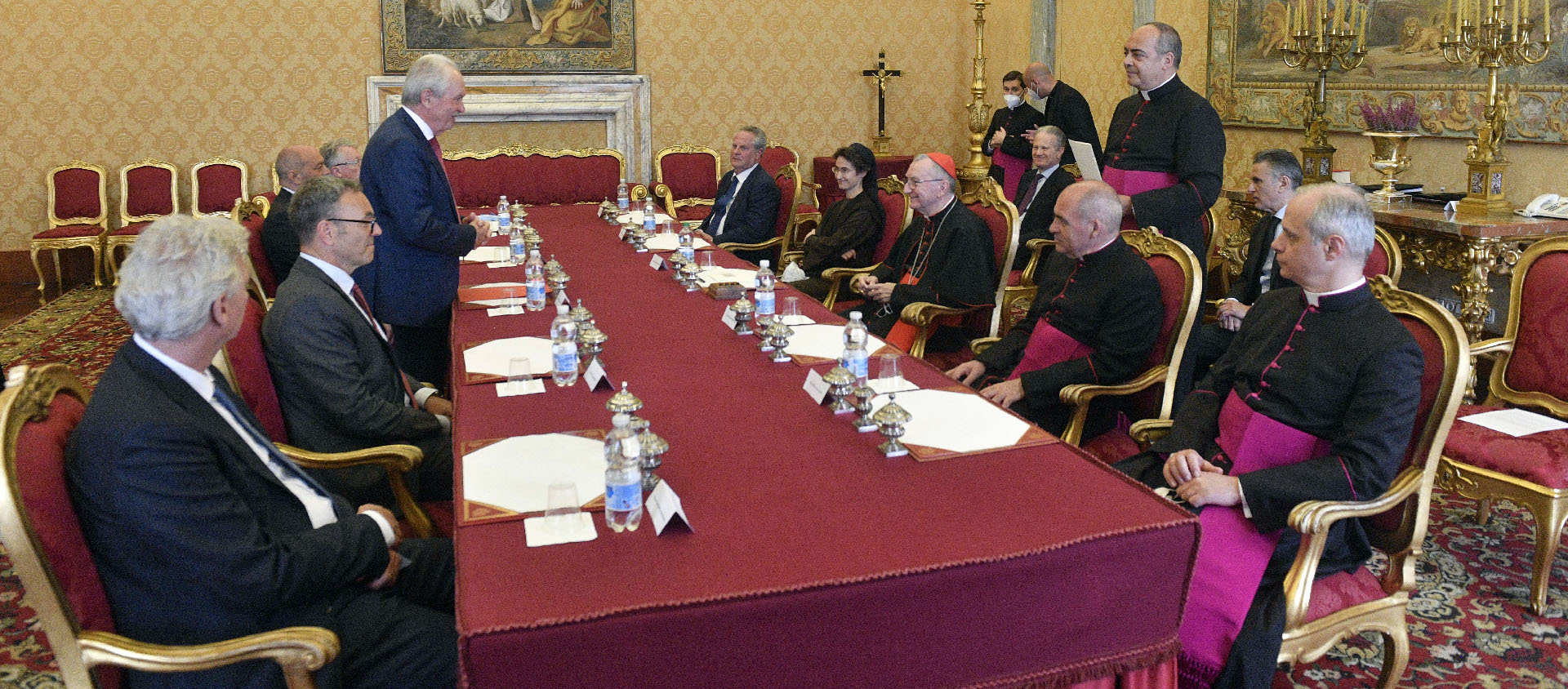 Lors d’une conférence de presse après la signature, Jean Pierre Roth s’est réjoui de l’avancement du projet | © Vatican Media