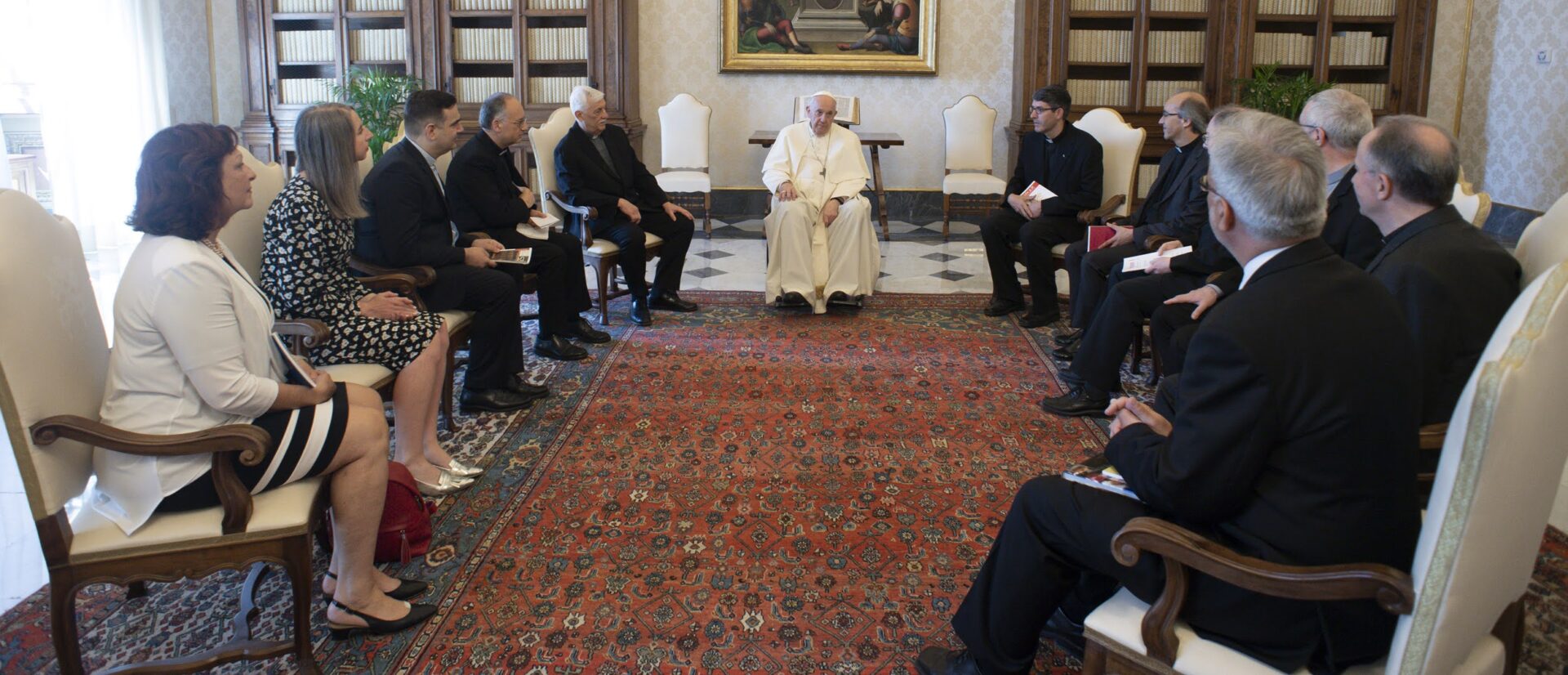 Le pape François s'est entretenu le 19 mai 2022 avec des responsables de revues culturelles jésuites européennes | © Vatican Media
