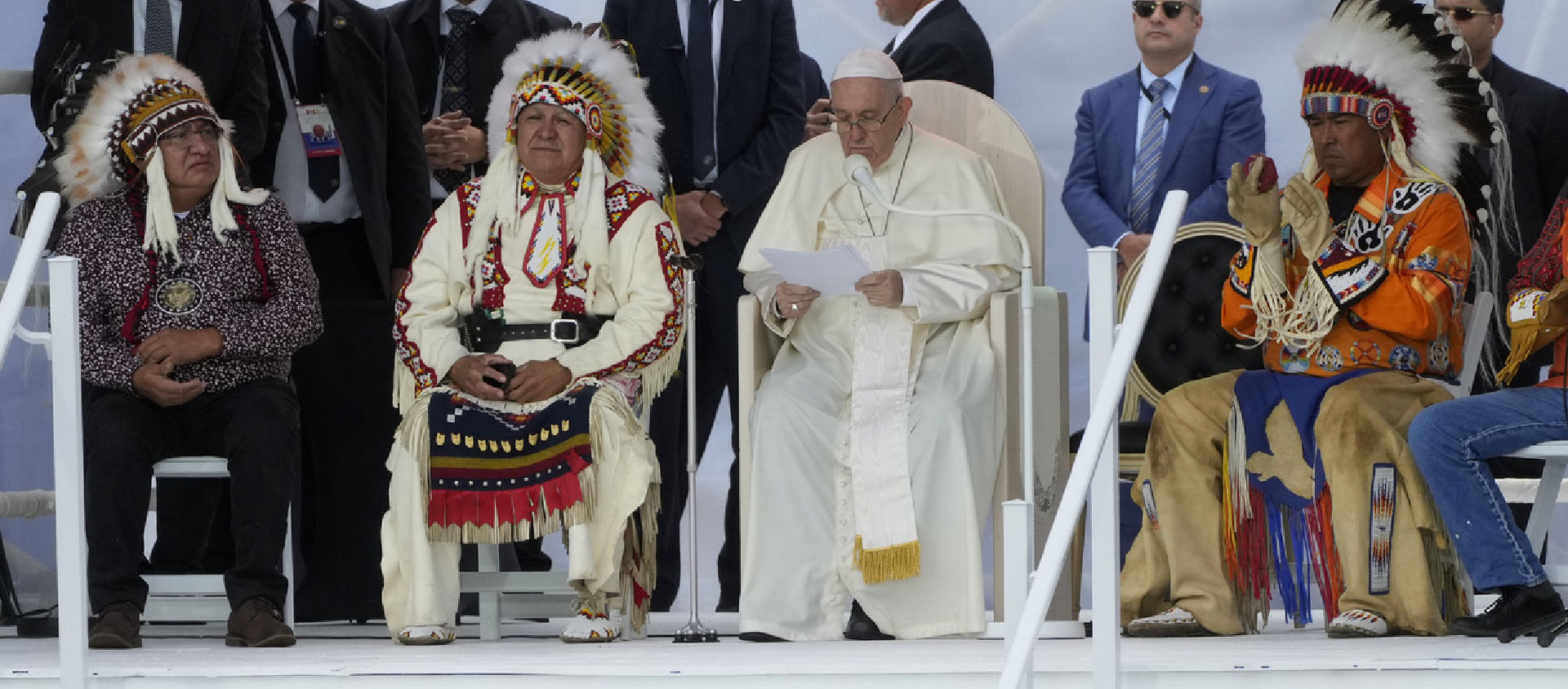 «L’endroit où nous sommes maintenant fait résonner en moi un cri de douleur», a affirmé le pape   | © Keystone/AP Photo/Gregorio Borgia