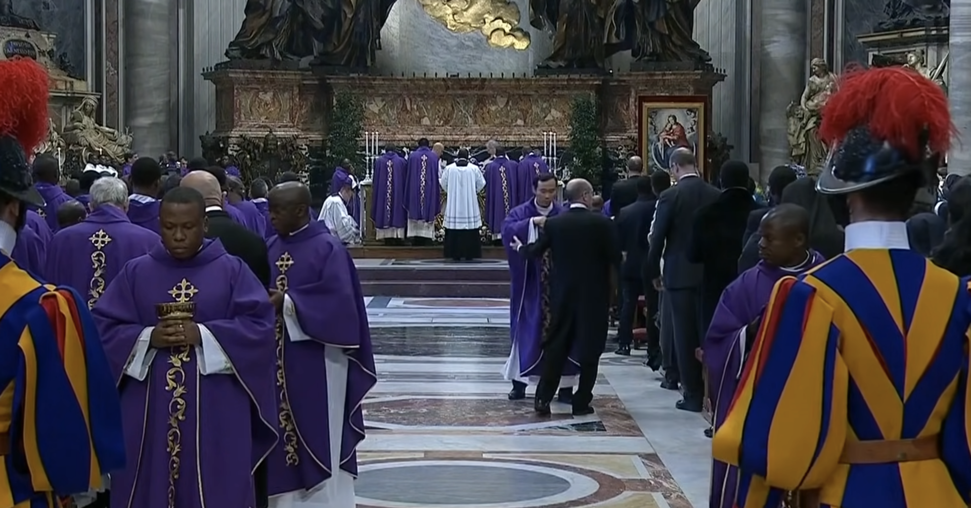 Une messe en rite zaïrois, le 1er décembre 2019, à St-Pierre de Rome | capture d'écran KTO-TV