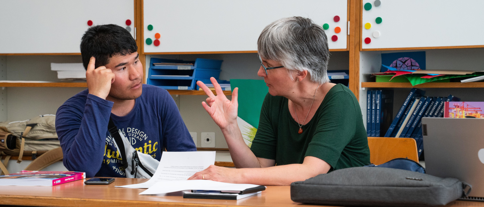 Ursina Albrecht soutient des personnes réfugiées à Brunnen (SZ) | © Vera Rüttimann