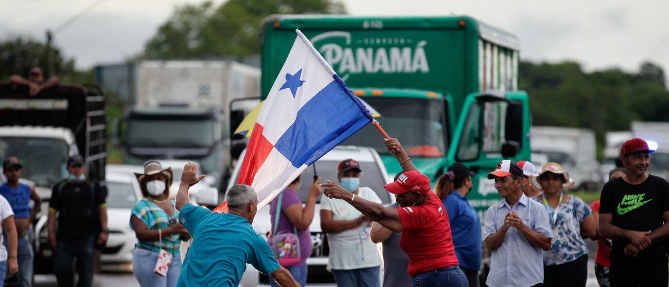 Au Panama, les contestations sociales ont généré des blocages d'axes routiers | © KEYSTONE/AFP/ROGELIO FIGUEROA