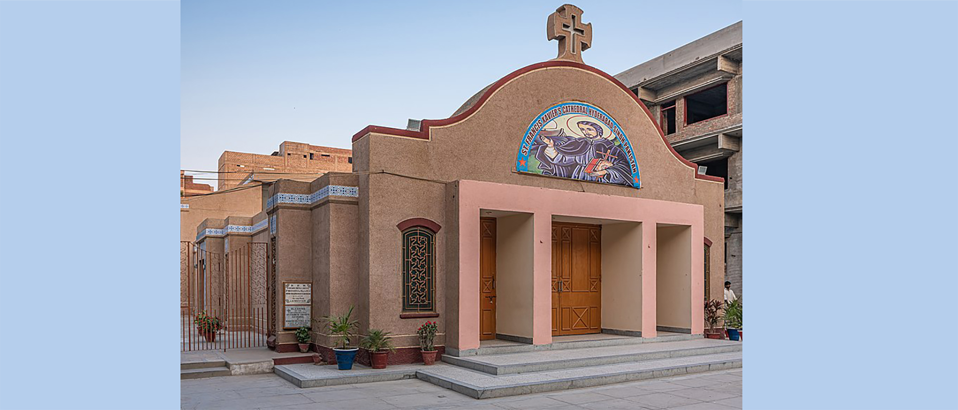 La cathédrale catholique romaine St-François-Xavier à Hyderâbâd, au Pakistan | Wikiwand