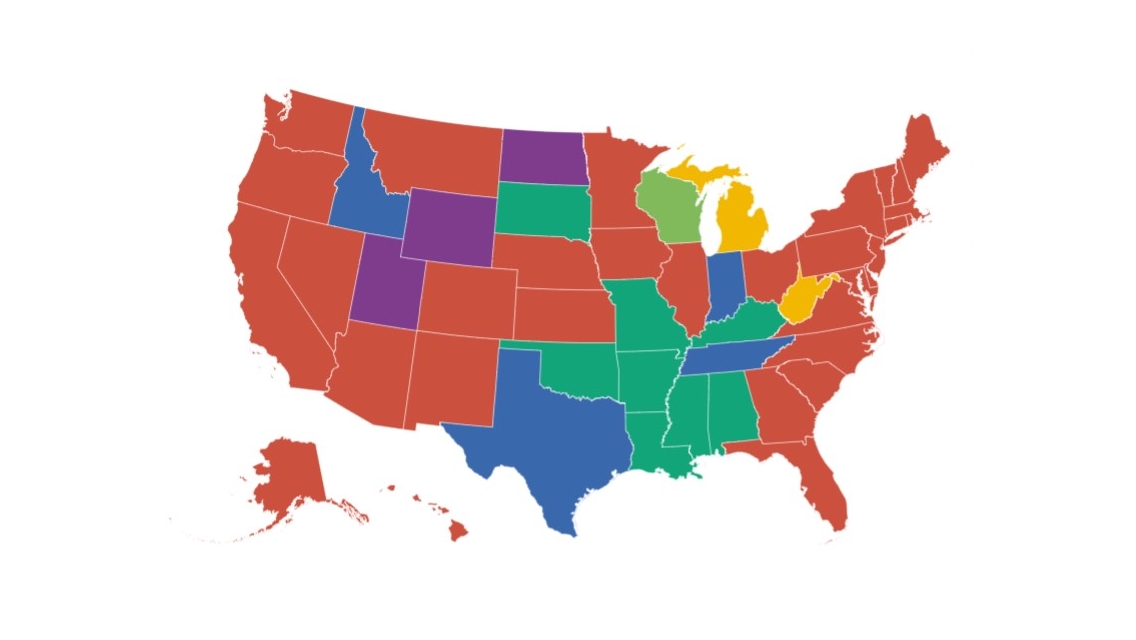 L'avortement aux Etats-Unis: en rouge les Etats autorisant l'IVG, dans les autres couleurs: Etats l'interdisant (en bleu) ou en passe de l'interdire (vert et jaune) | © CNA 
