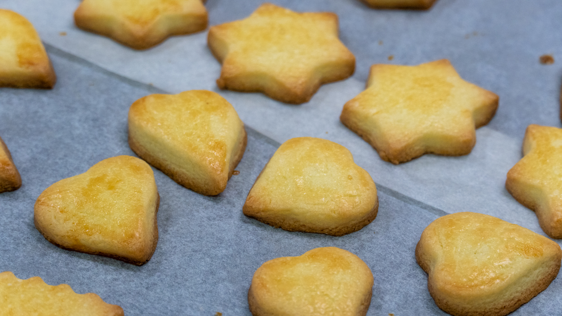 Des biscuits de Noël à offrir aux prisonniers |  © Maurice Page 