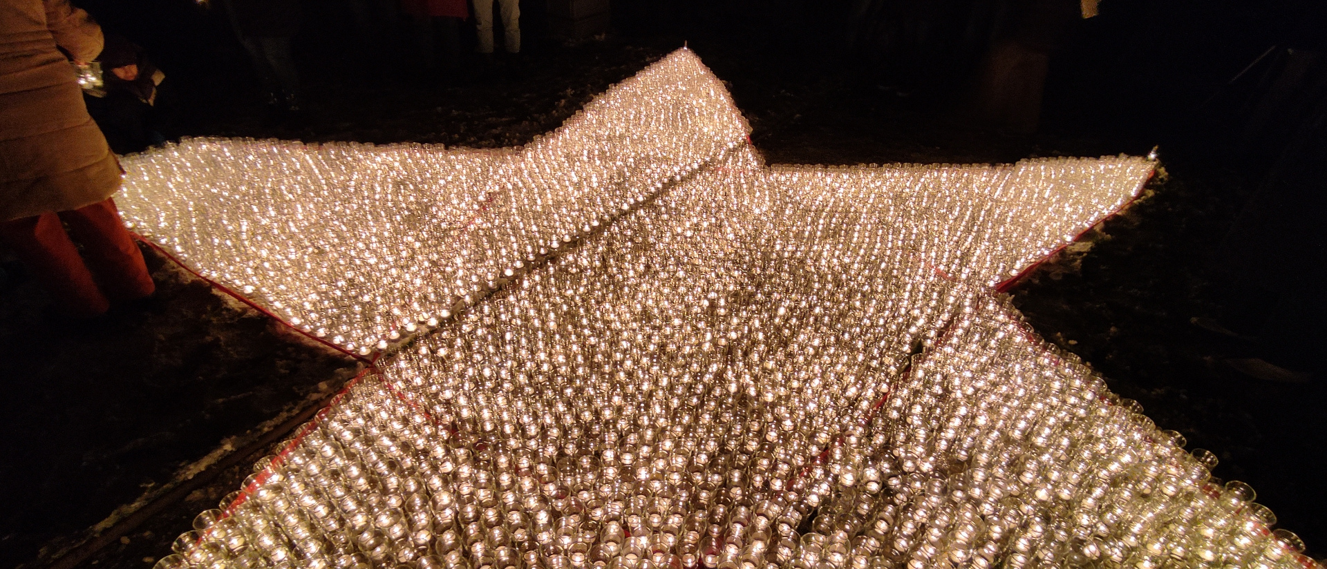 La Lumière de Bethléem a servi à allumer 3'000 bougies à Olten (SO) | © Jacqueline Straub