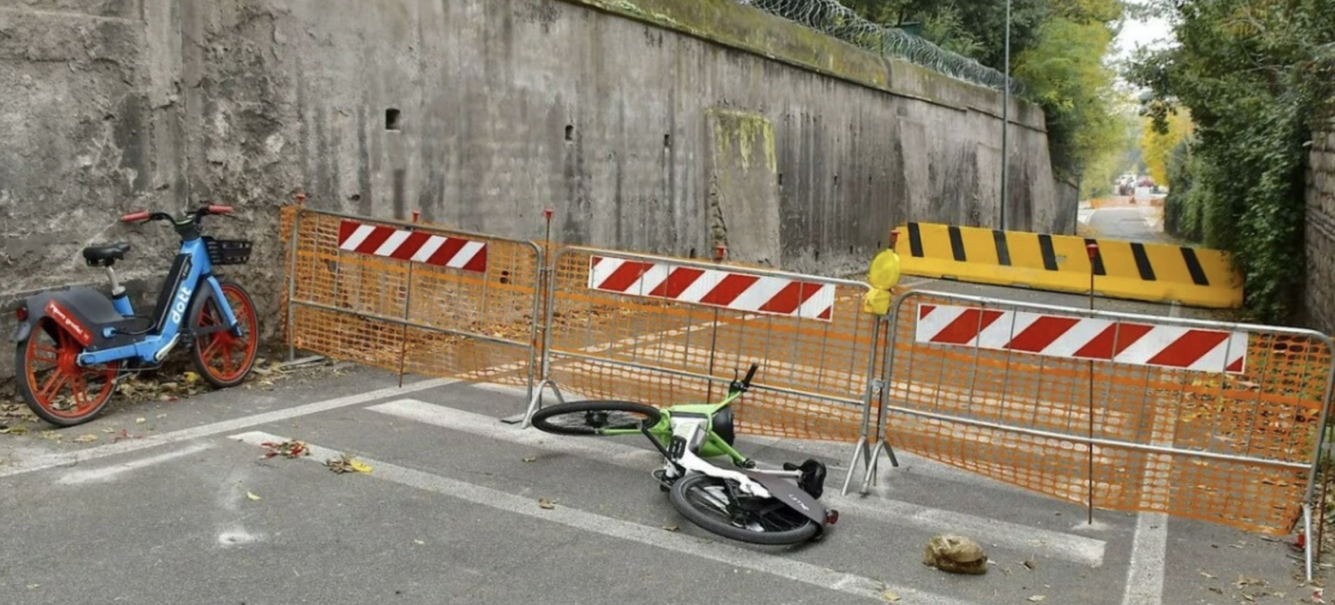 Une section de la Via delle Fornaci, près du Vatican, est bloquée (capture d'écran)