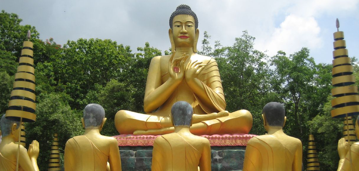 Le pape François a appelé bouddhistes et chrétiens à s'unir pour défendre la création | photo: temple bouddhiste au Cambodge © Greg Walters/Flickr/CC BY 2.0