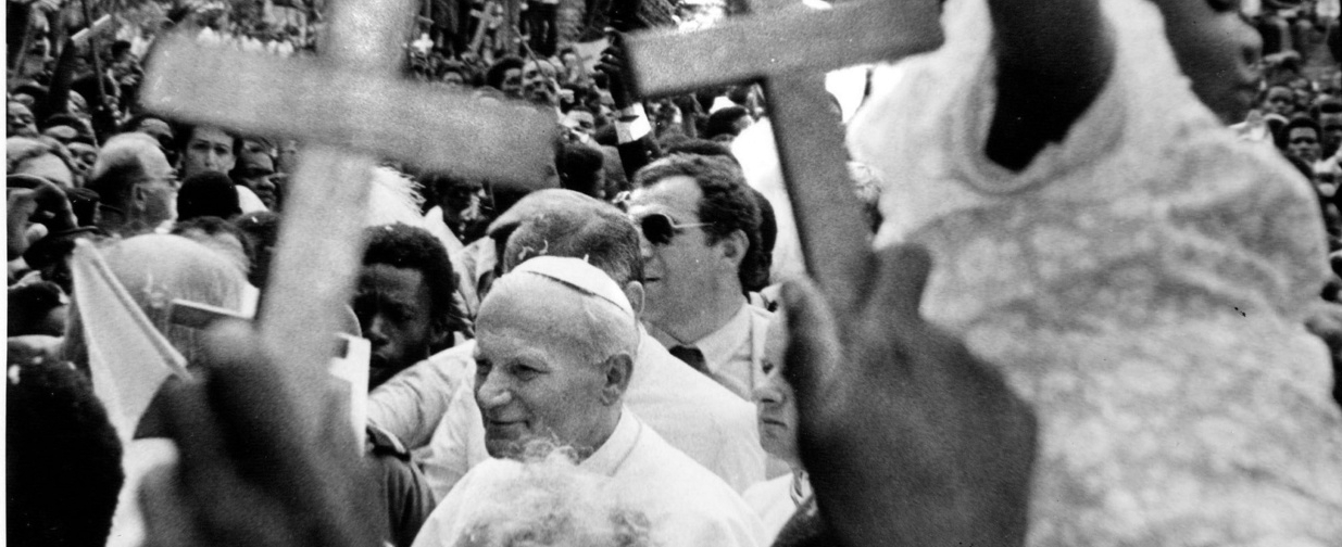 Le pape Jean Paul II a effectué une visite apostolique au Zaïre en 1980 | © Keystone/EPA/Gary Kemper