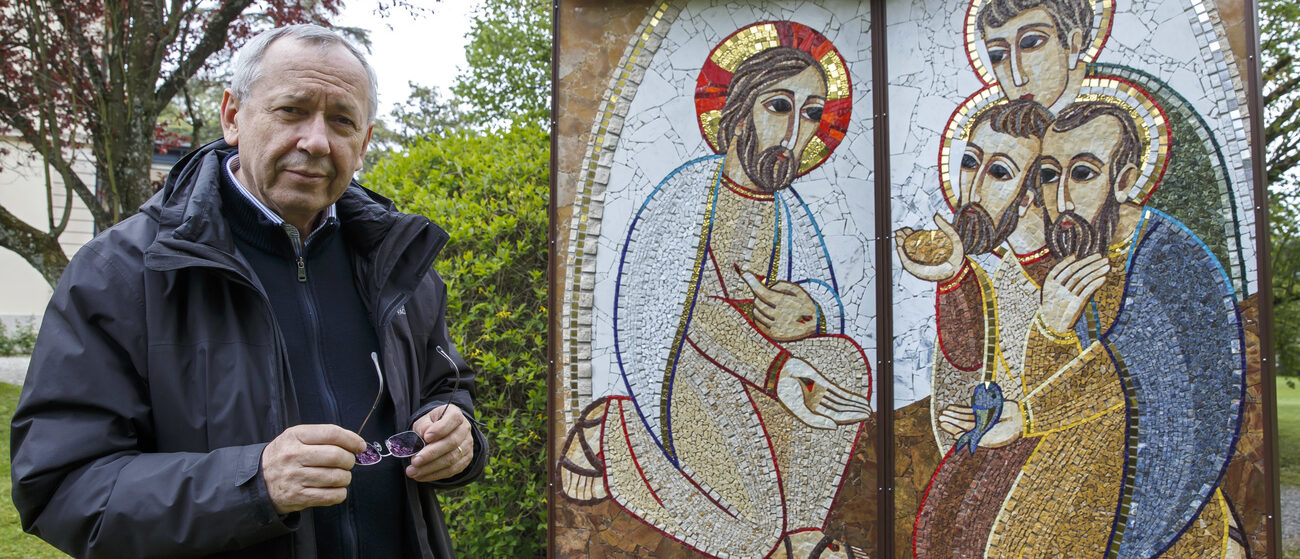 Le Père Marko Rupnik a signé les mosaïques du Chemin de joie, à Genève (ici en 2019) | © KEYSTONE/Salvatore Di Nolfi