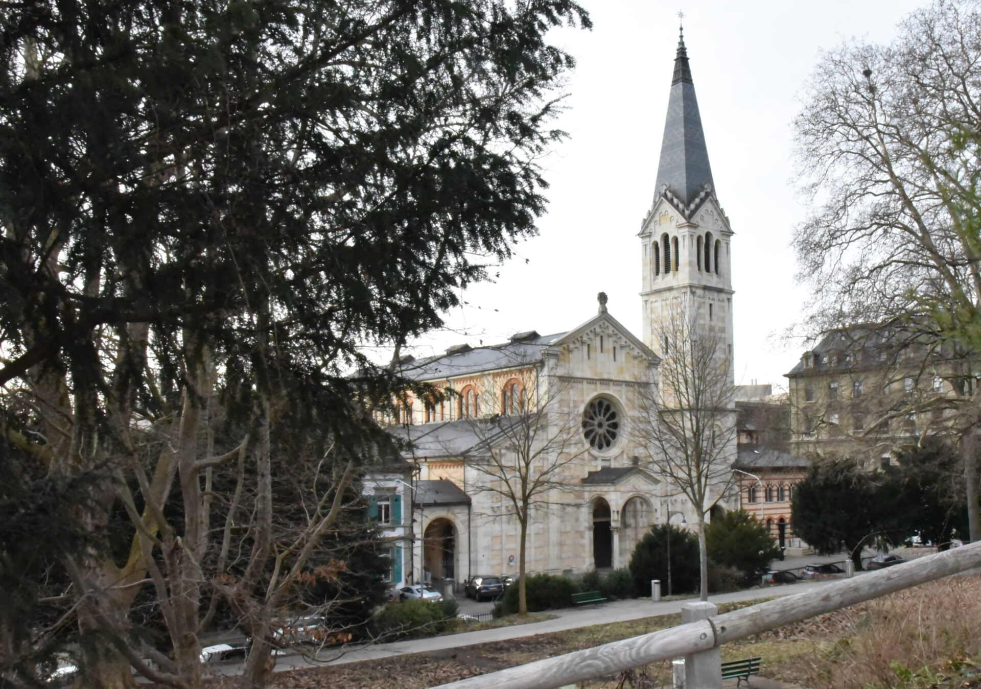 La basilique de la Trinité, à Berne, abrite les messes de la paroisse francophone | © Raphaël Zbinden