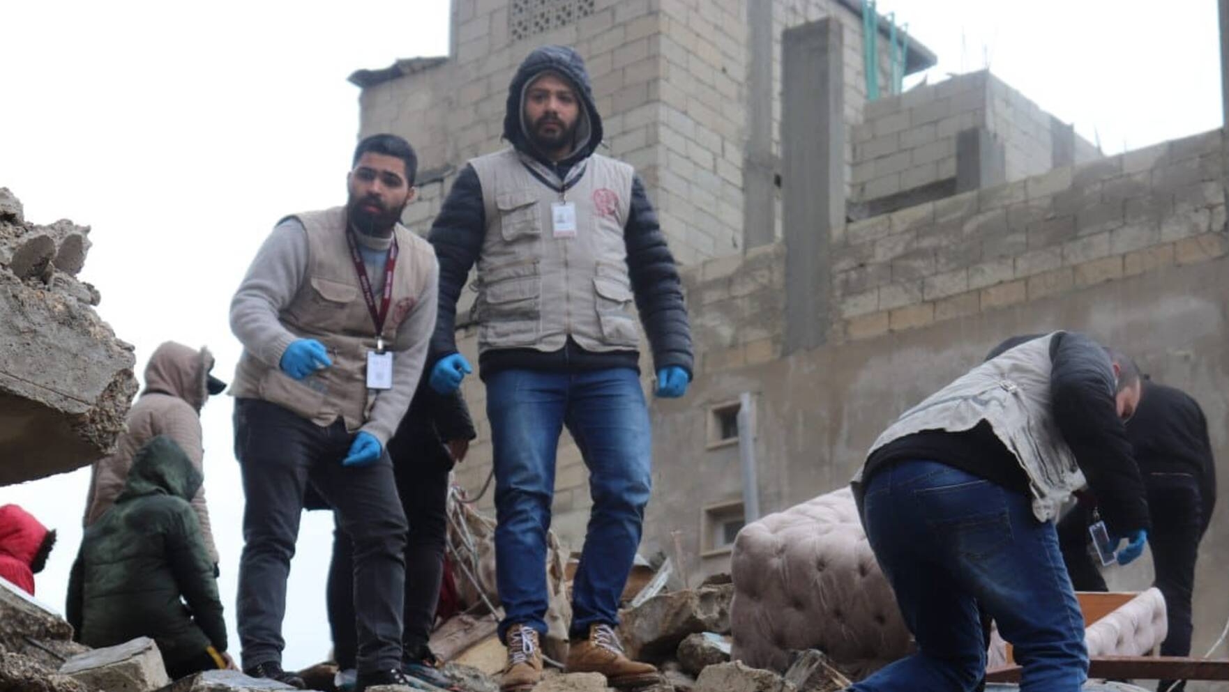 Recherche de survivants après le tremblement de terre en Turquie et en Syrie | Caritas Suisse