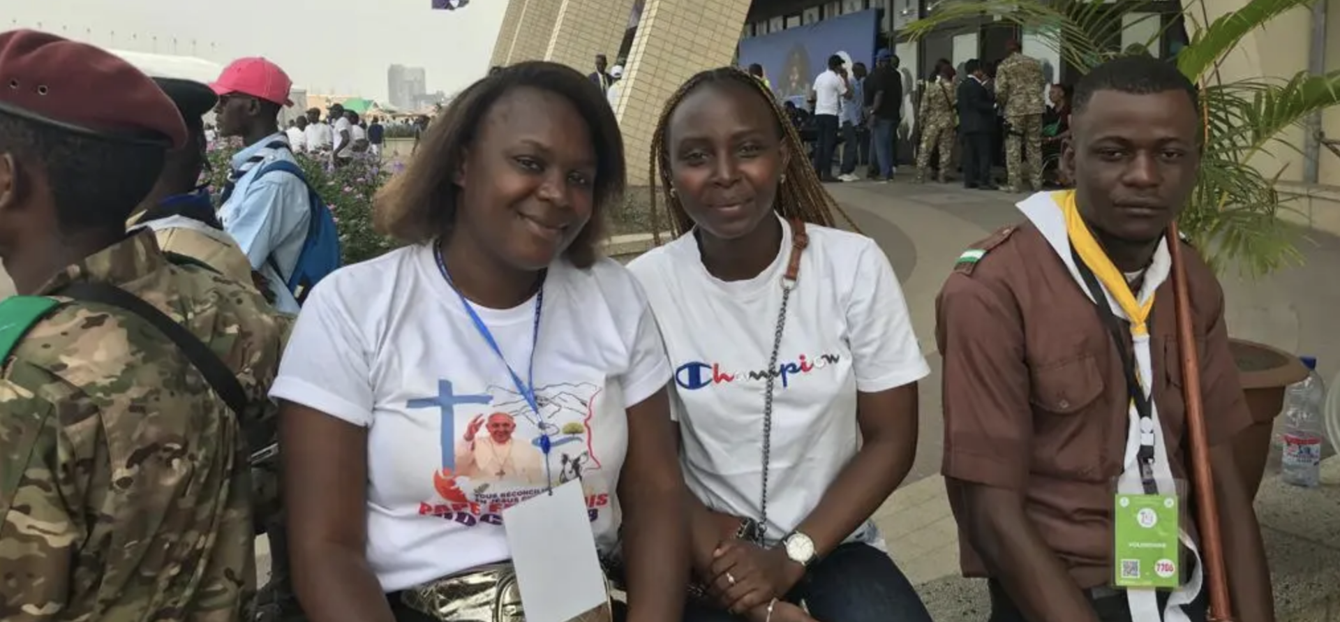 (de g. à d.) Louisine, Brenda et Jackson, trois jeunes qui souffrent des manques de perspectives en RDC | © Hugues Lefèvre/IMEDIA