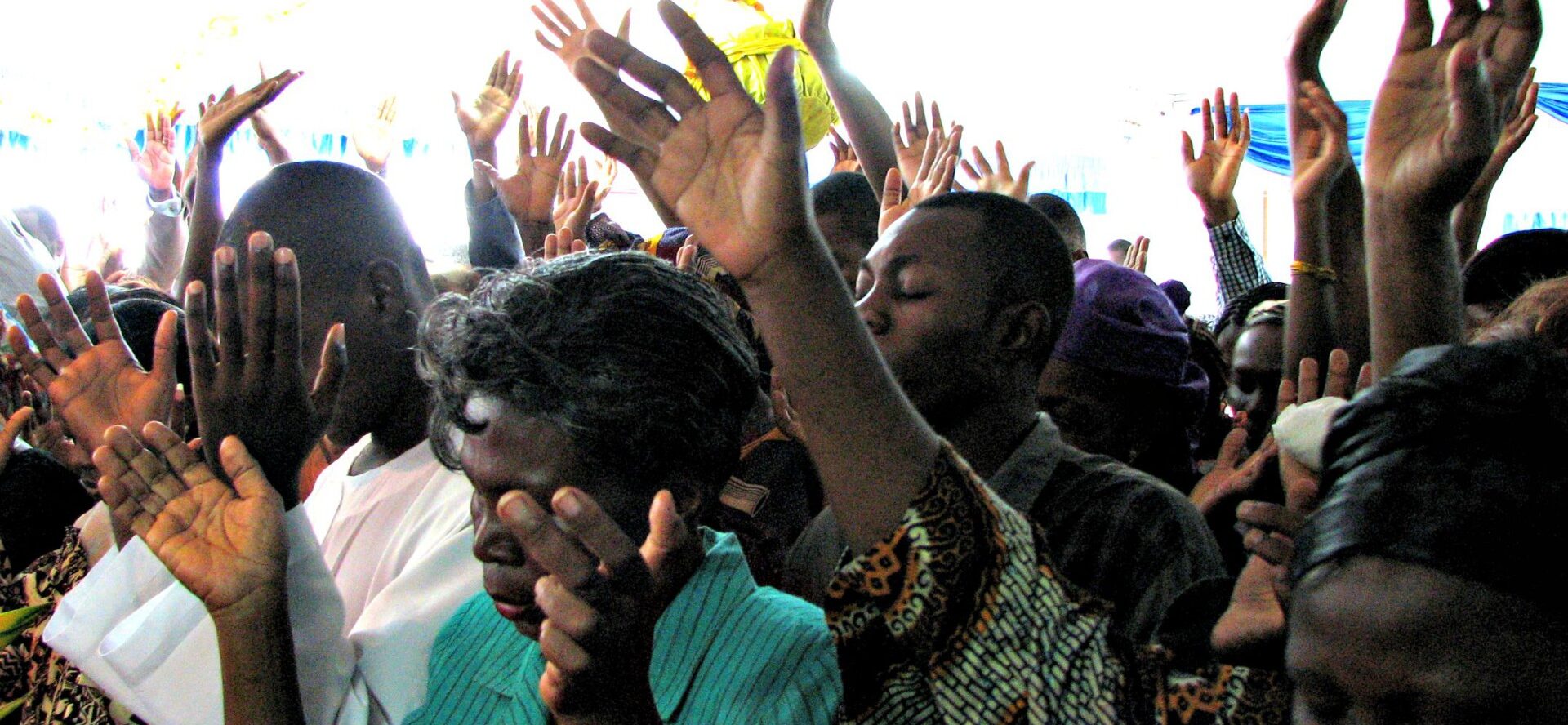La participation des fidèles catholiques est bien plus importante en Afrique qu'en Occident | photo d'illustration © Jake Stimpson/Flickr/CC BY 2.0