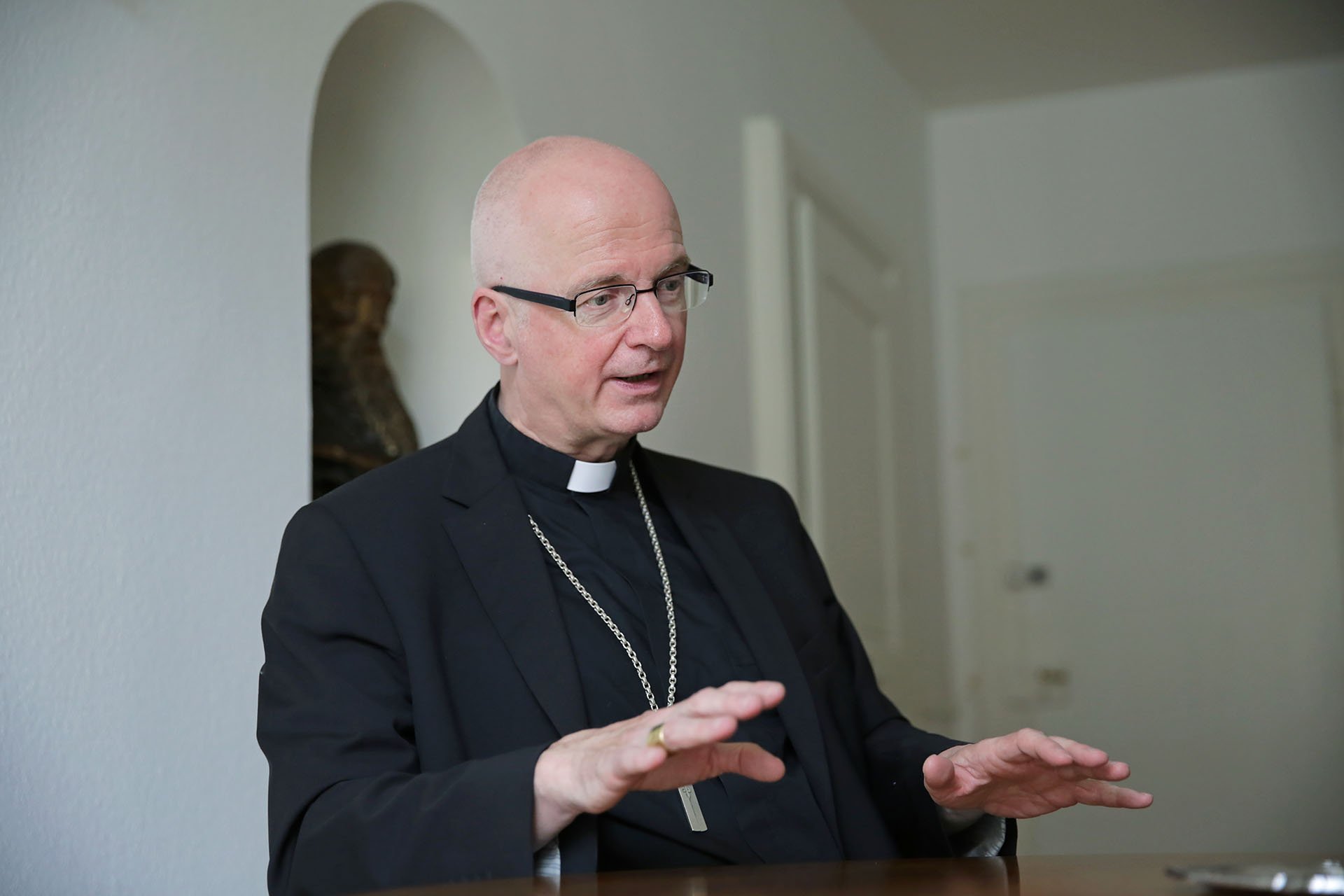 Mgr Charles Morerod: "En tant qu'évêque, on reste responsable de ses prêtres" | © Bernard Hallet
