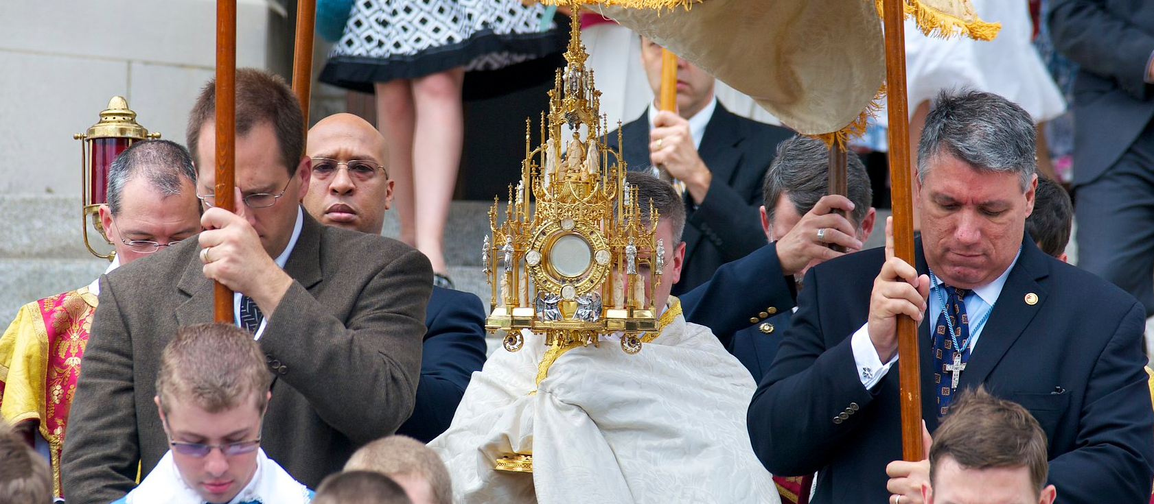 La procession de la Fête-Dieu est une ancienne tradition catholique | photo d'illustration © Phil Roussin/Flickr/CC BY-NC-ND 2.0