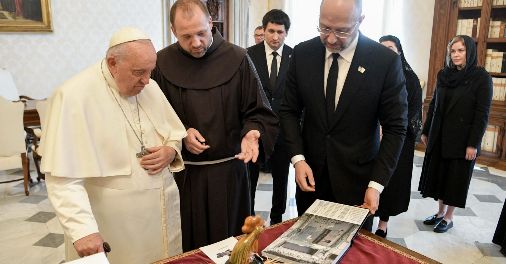 Le pape François a rencontré le Premier ministre ukrainien Denys Shmyhal le 27 avril 2023 | compte Twitter de Denys Shmyhal