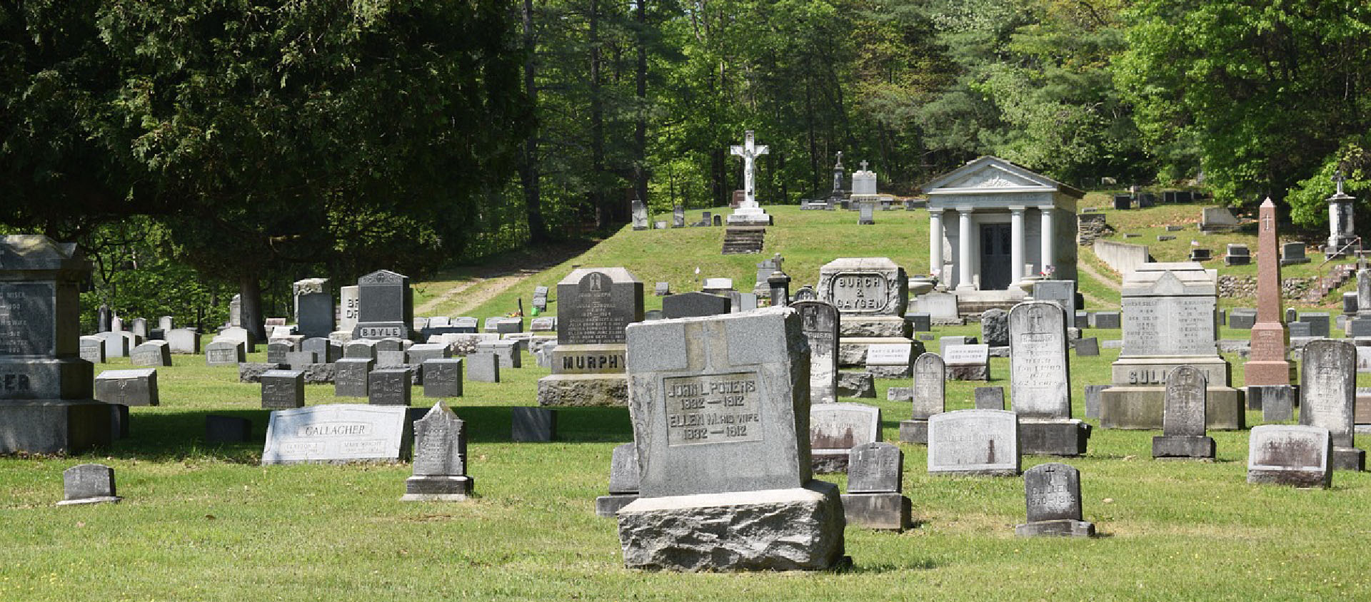 Les cimetières catholiques (illustration) sont pleins, obligeant les fidèles à opter pour la crémation | © Pixabay
