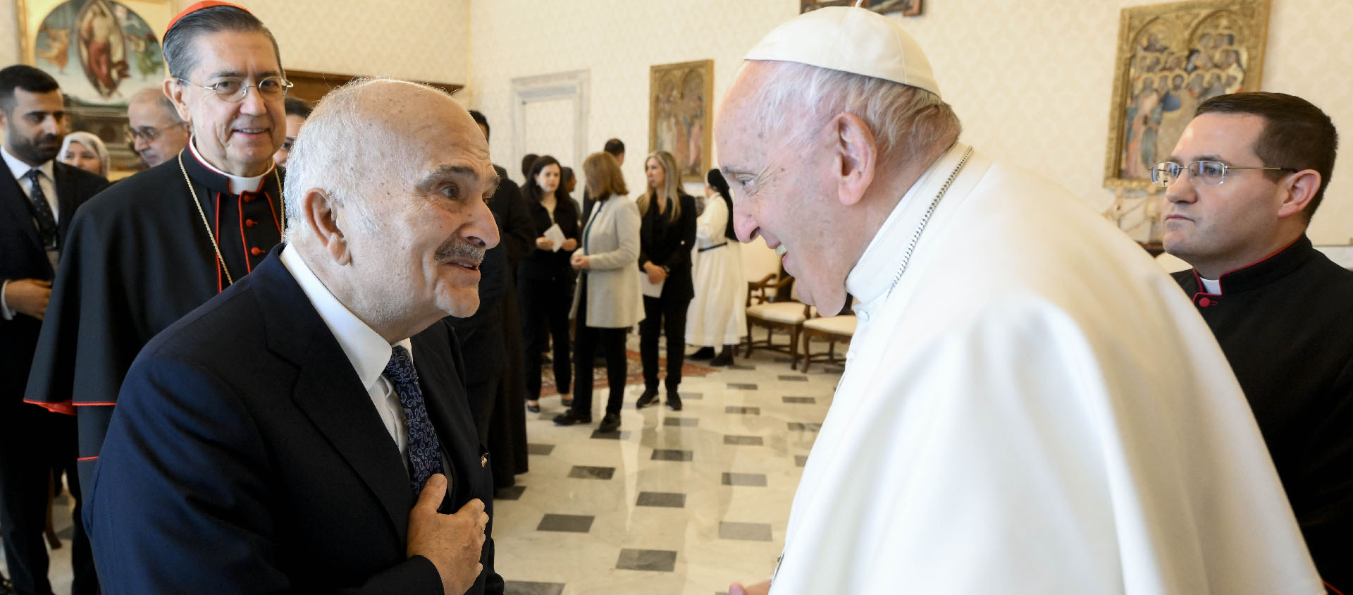 Le pape et le prince Hassan bin Talal, directeur de l'institut royal d'études interconfessionnelles  | © Vatican Media/Simone Risoluti