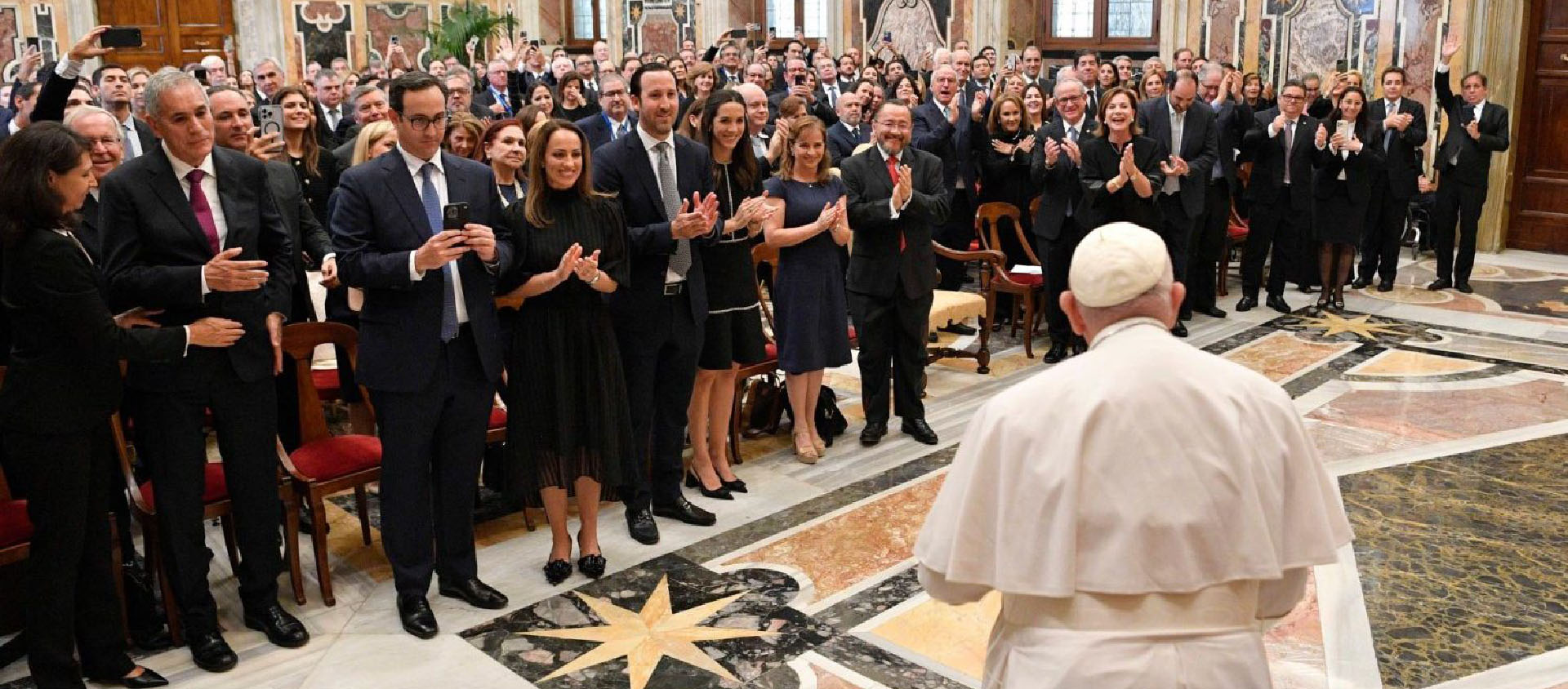 Lors de l'hospitalisation de François, le Bureau de presse du Saint-Siège a communiqué «de façon transparente», ont constaté nombre de vaticanistes | © Vatican Media