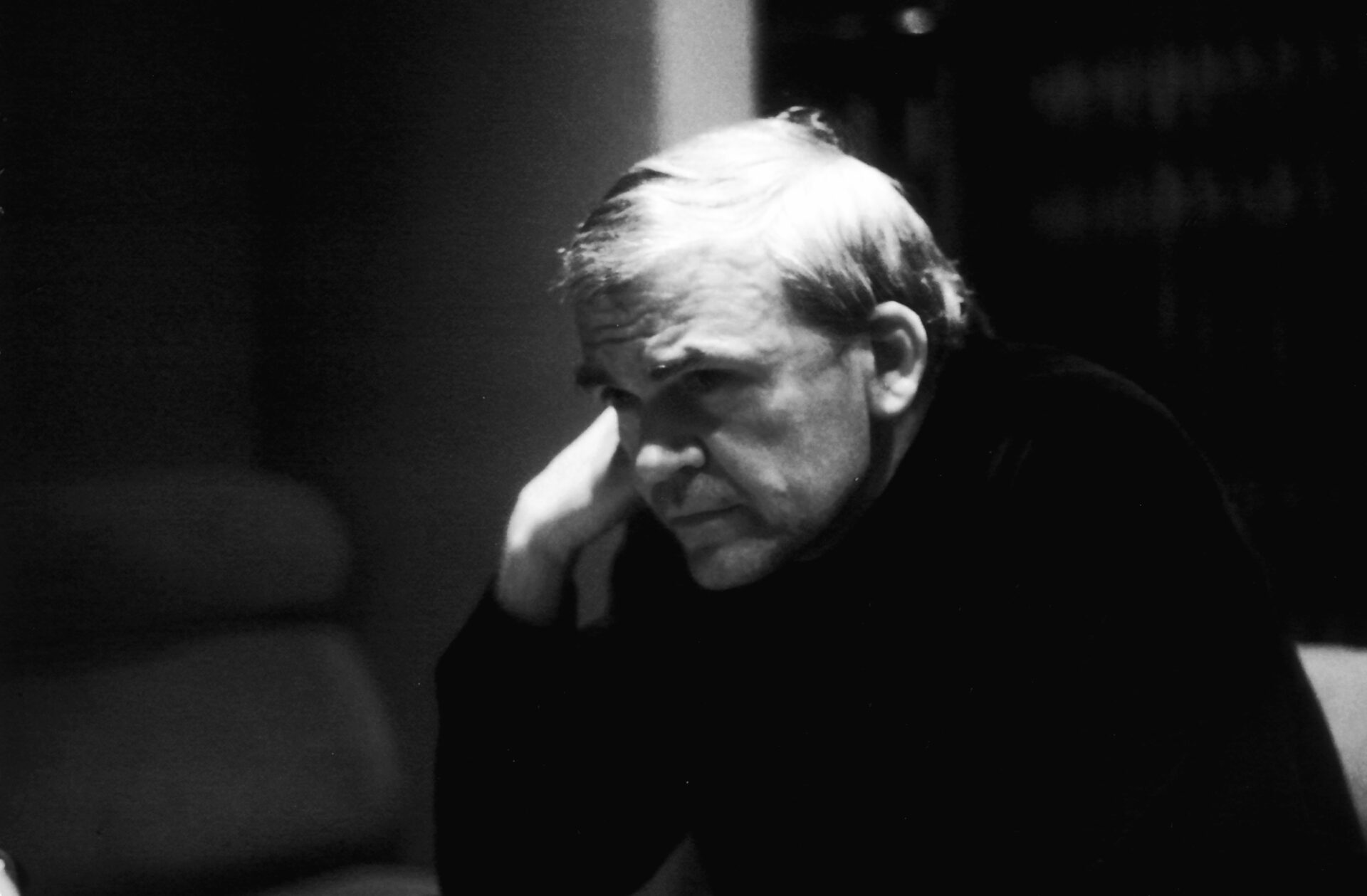Milan Kundera en 1980 © Wikimedia commons/Elisa Cabot CC BY-SA 3.0