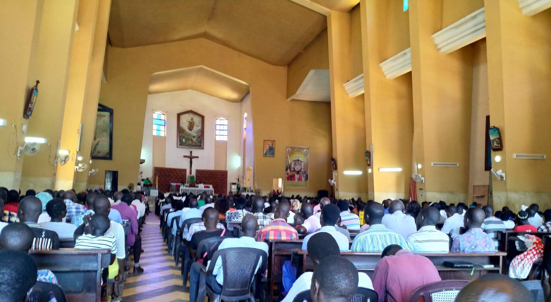 Cathédrale Ste-Thérèse, Djouba © Lucienne Bittar